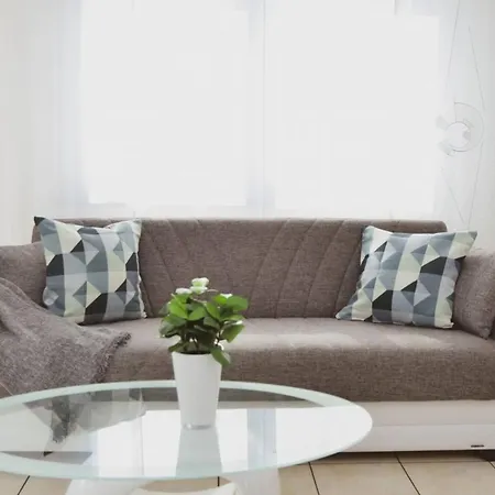 Апартаменты Central City Suite Apartment